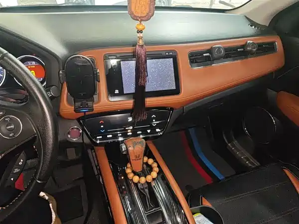 Honda Vezel 2015