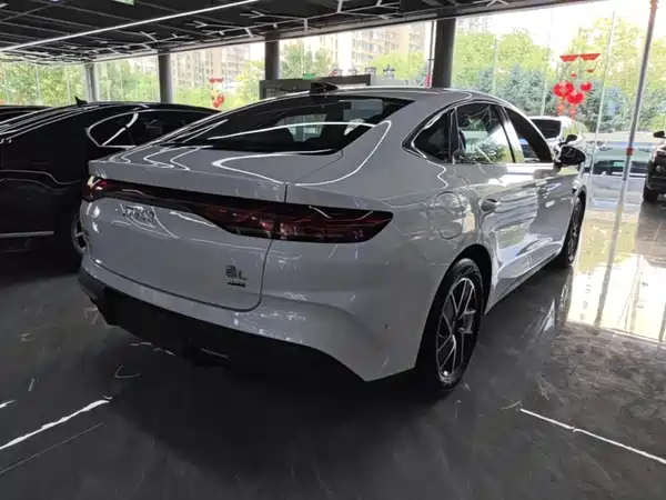 BYD Qin L 2025