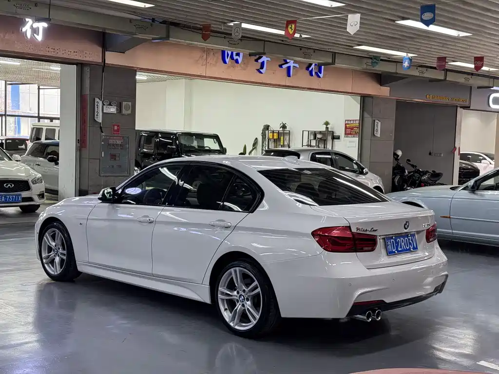 BMW 3 Series 2018 — фото 4