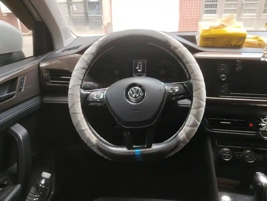 Volkswagen Tharu 2019 — фото 15