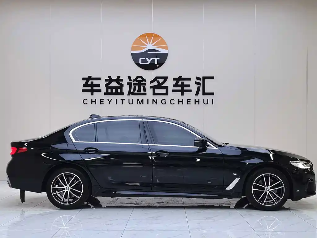 BMW 5 Series 2023