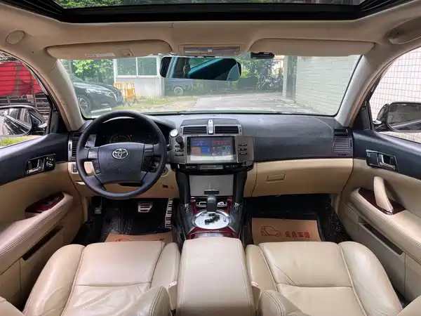Toyota Reiz 2009