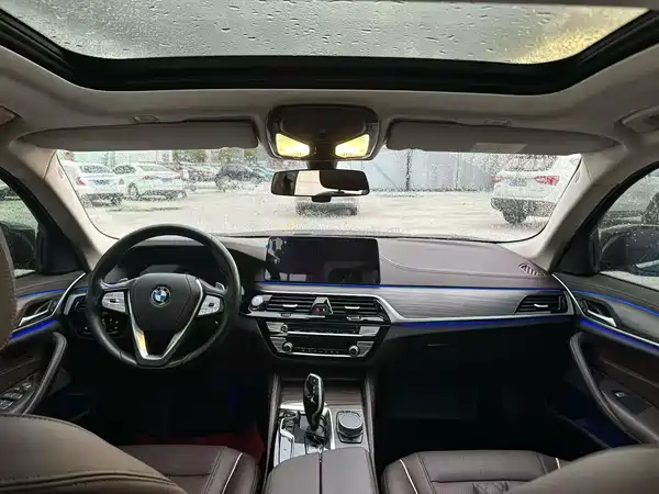 BMW 5 Series 2021