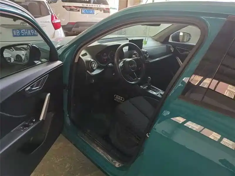 Audi Q2L 2020