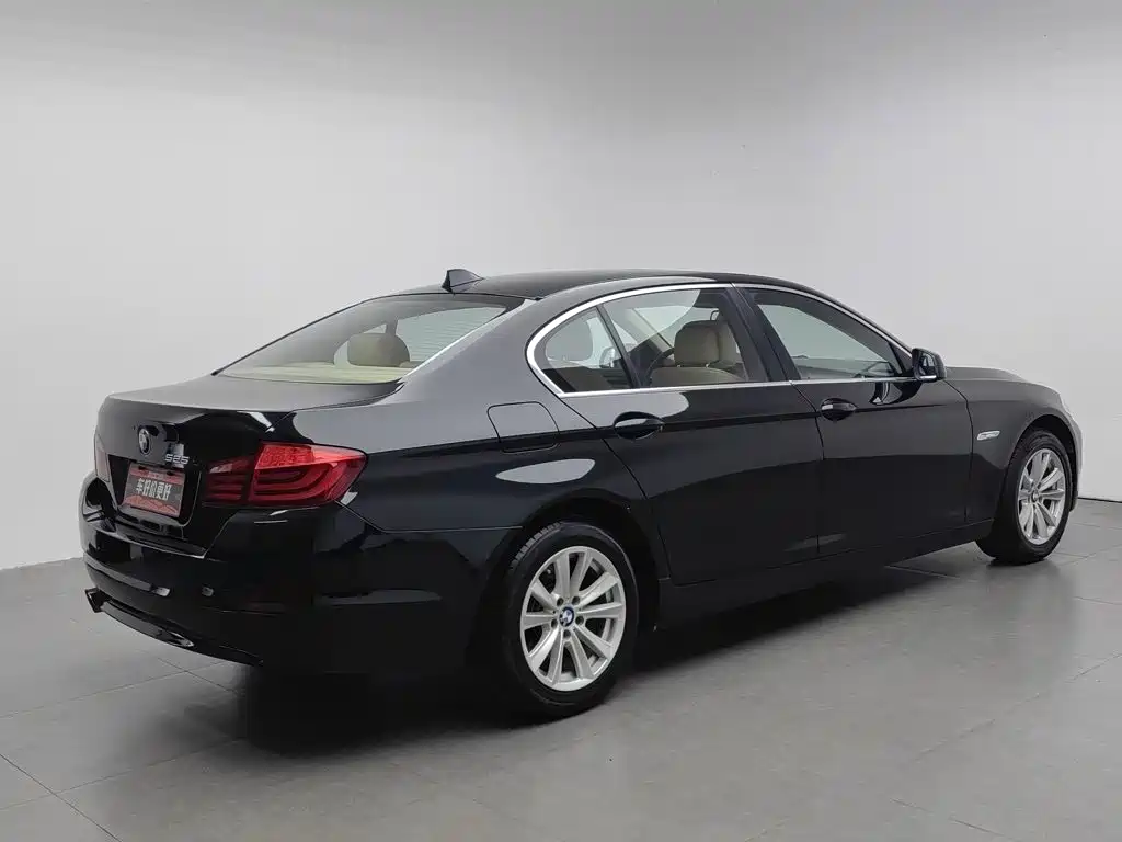 BMW 5 Series 2013 — фото 2