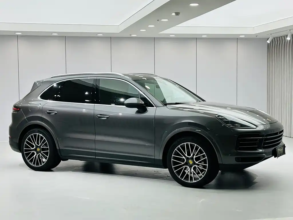Porsche Cayenne 2021 — фото 3