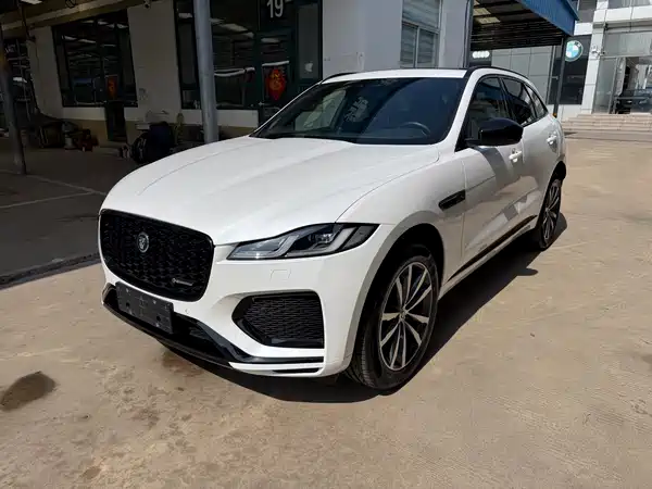 Jaguar F-PACE 2024