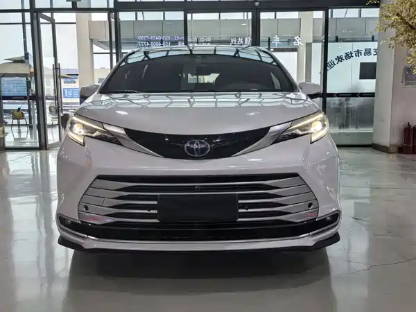 Toyota Sienna 2022