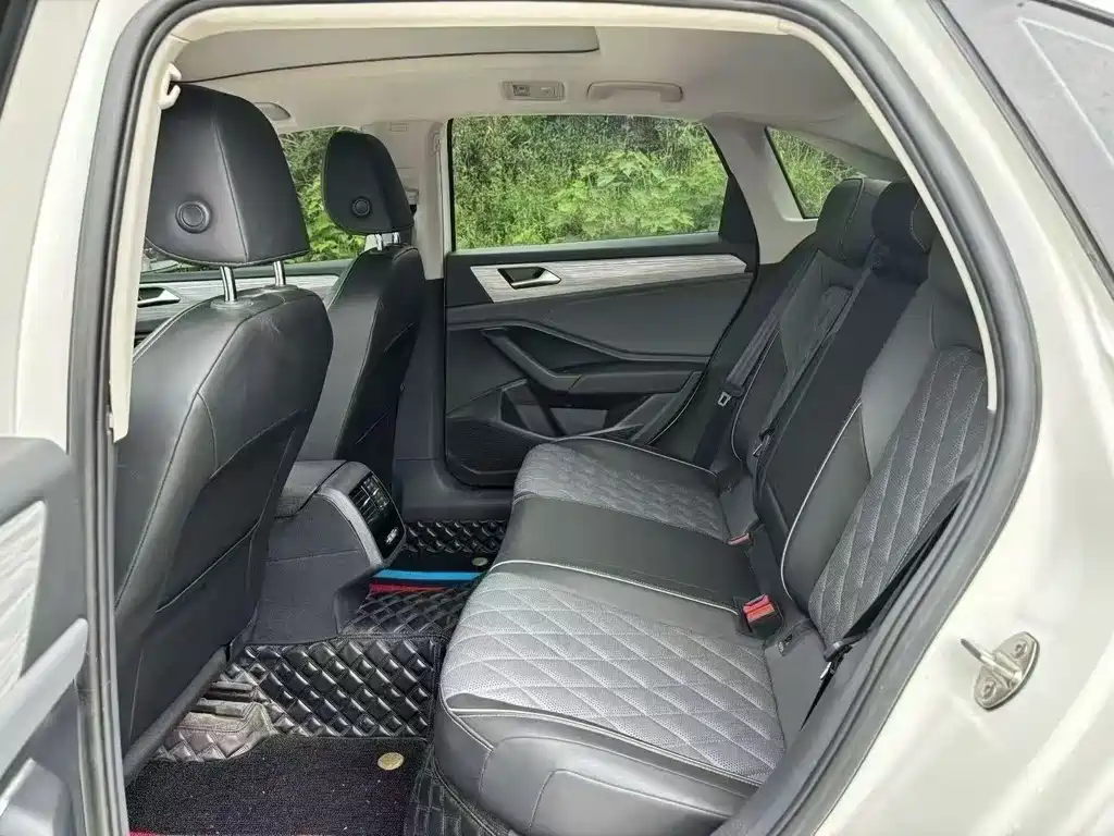Volkswagen Sagitar 2023