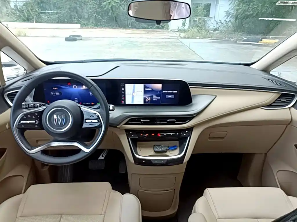 Buick GL8 New Energy 2025 — фото 10