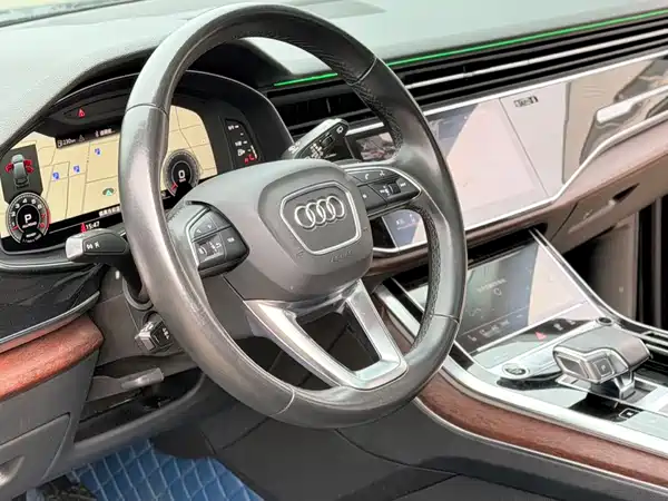 Audi Q7 2021