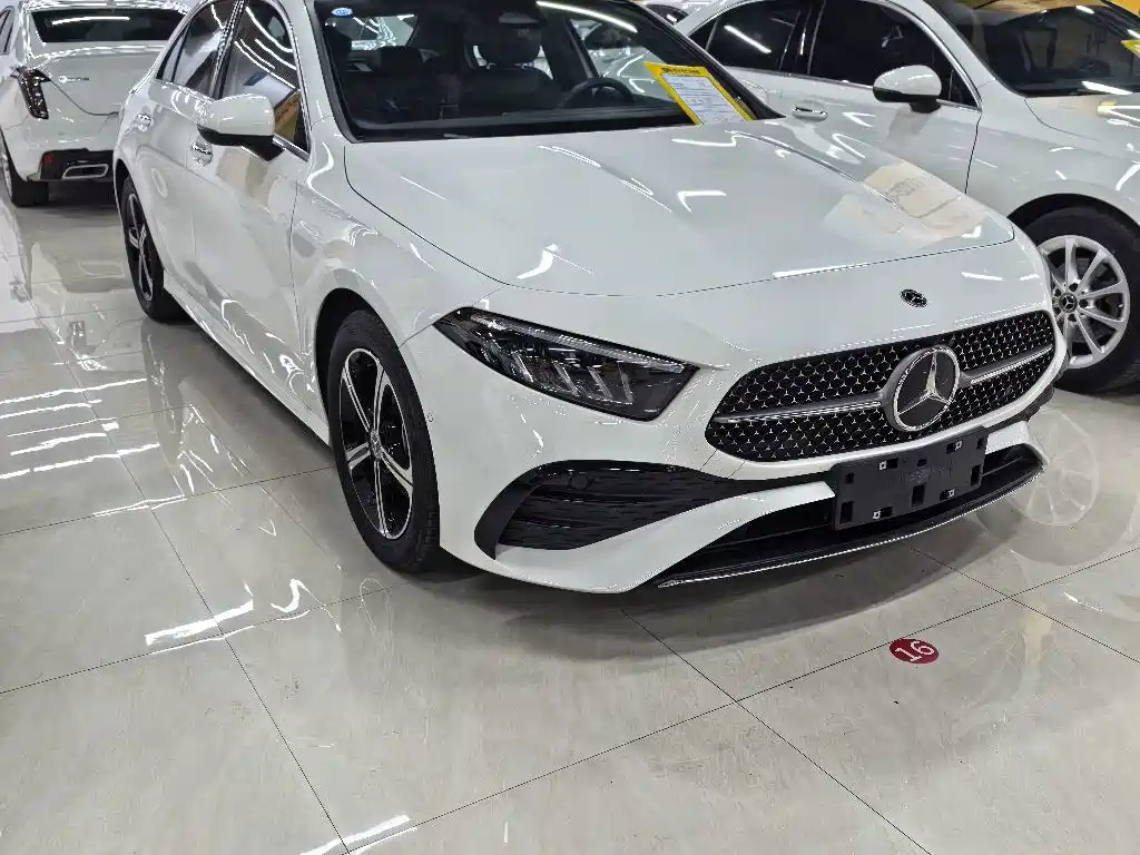 Mercedes-Benz A-Class 2023