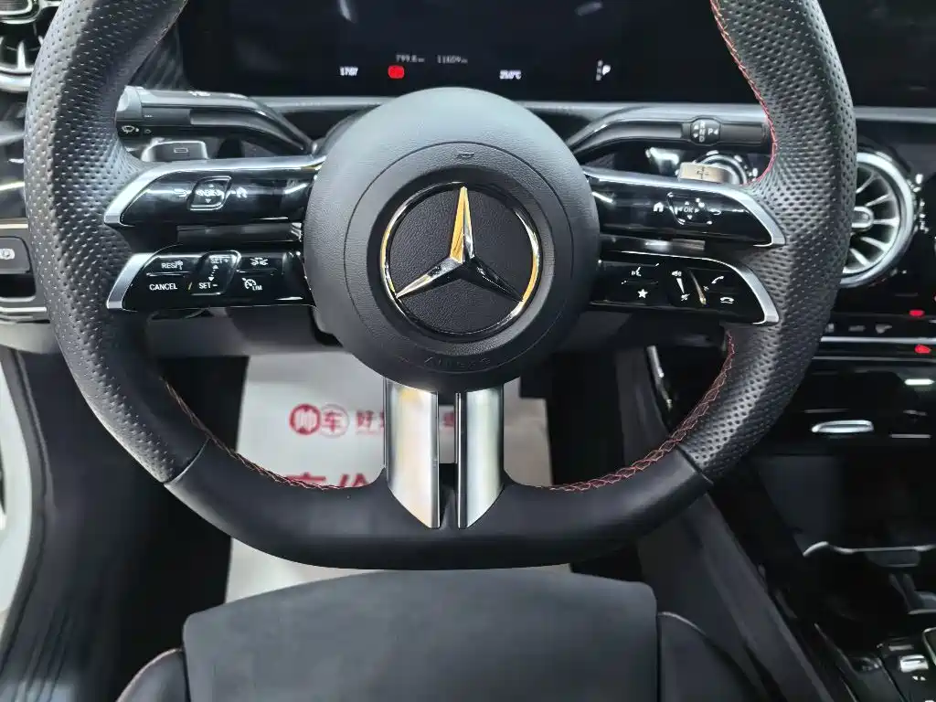 Mercedes-Benz A-Class 2023 — фото 8