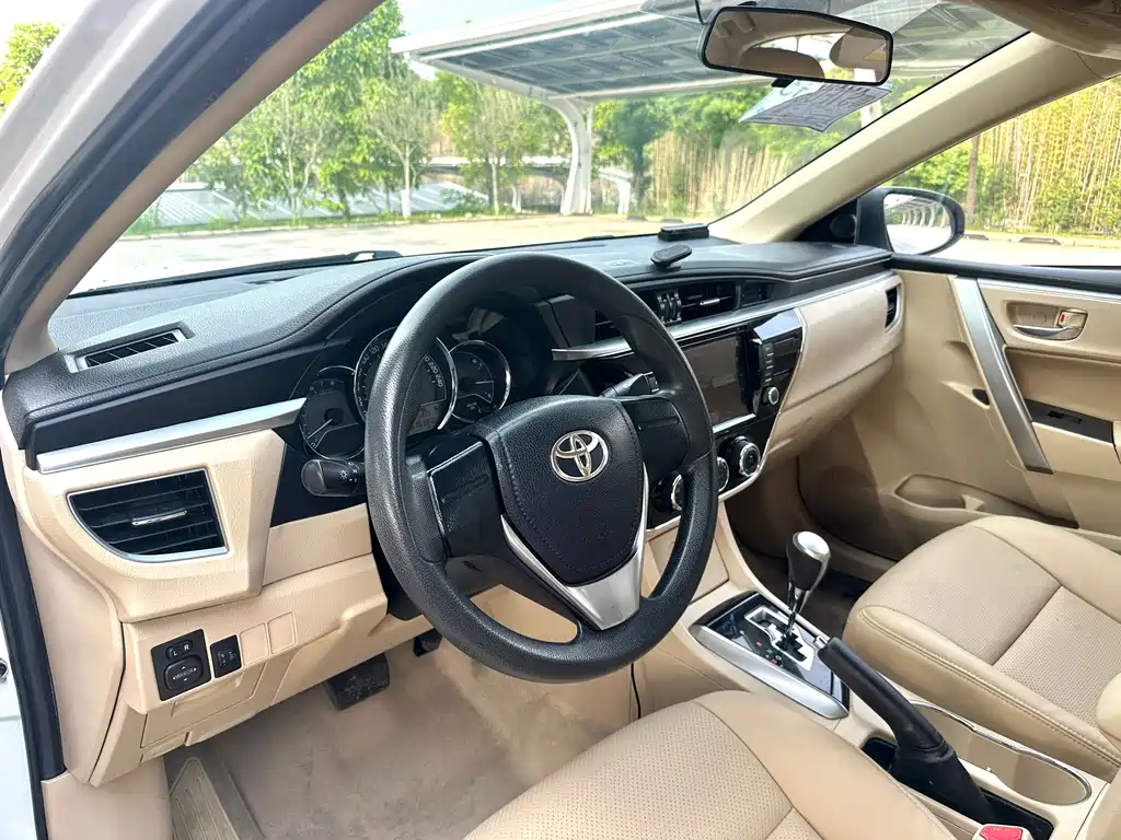 Toyota Corolla 2016 — фото 15