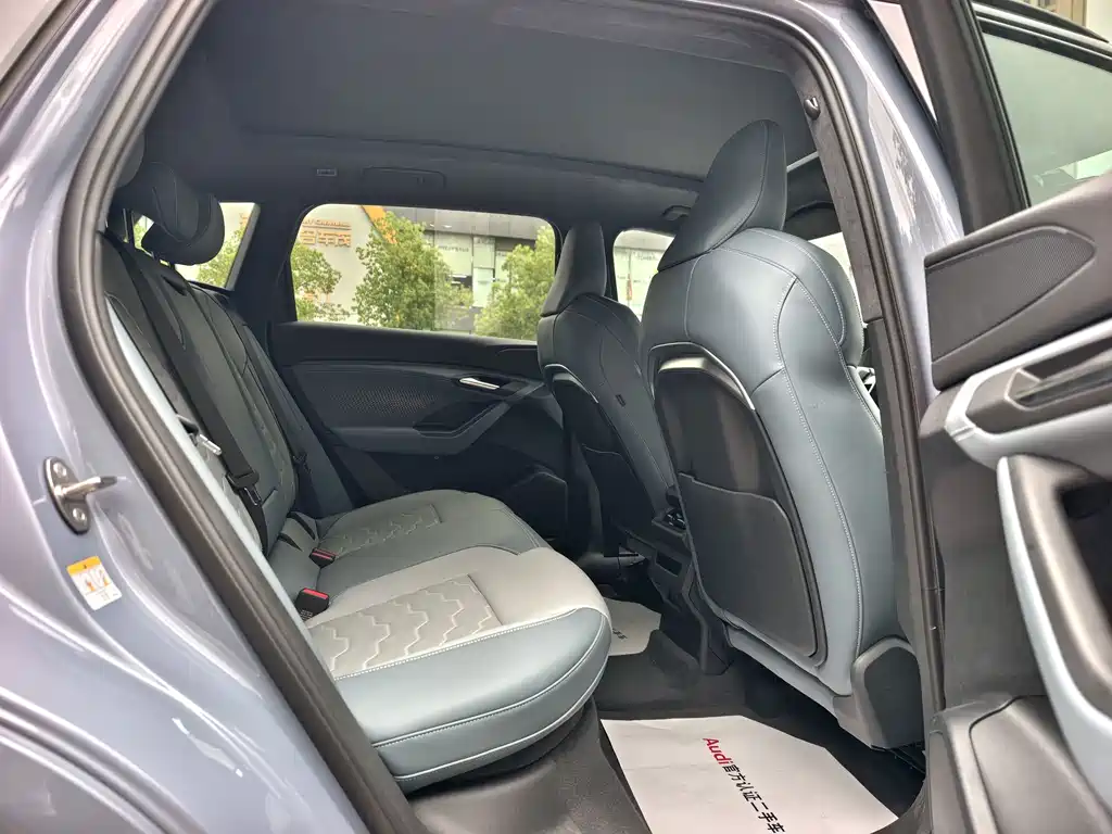 Audi Q6L E-Tron 2025 — фото 14