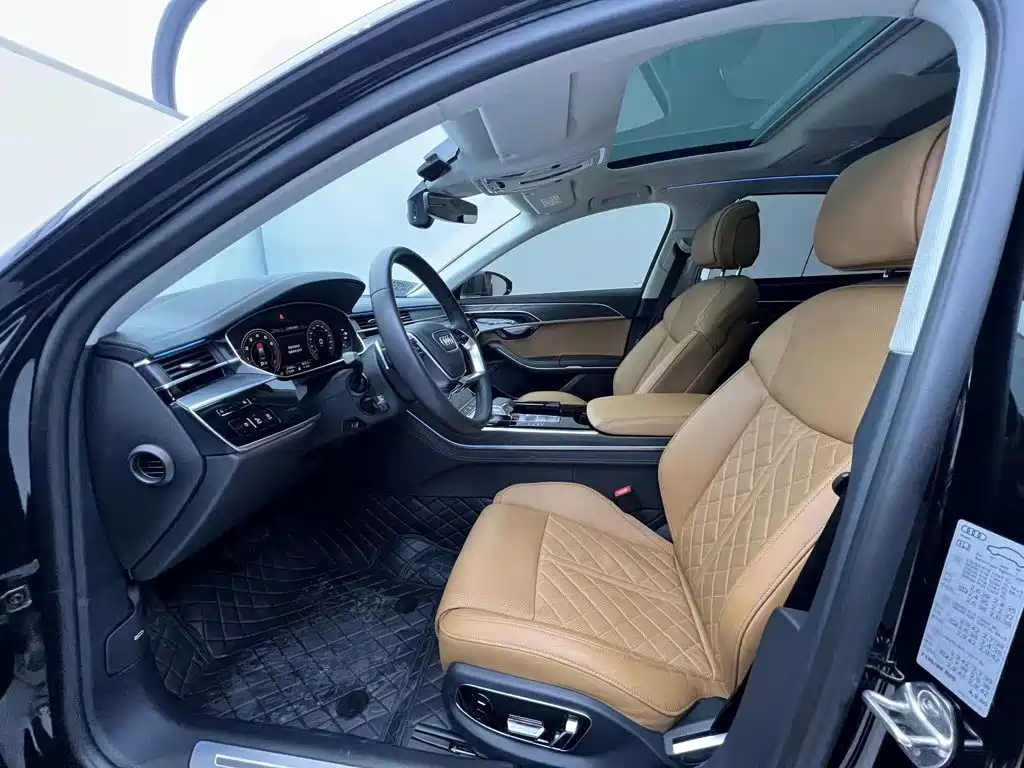 Audi A8 2023
