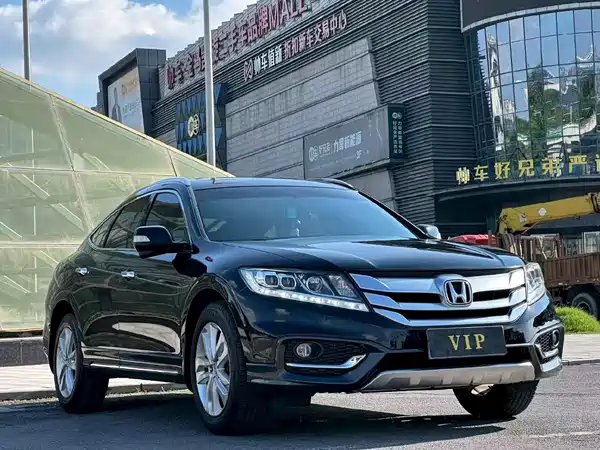 Honda Crosstour 2015