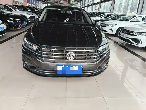 Volkswagen Sagitar 2022