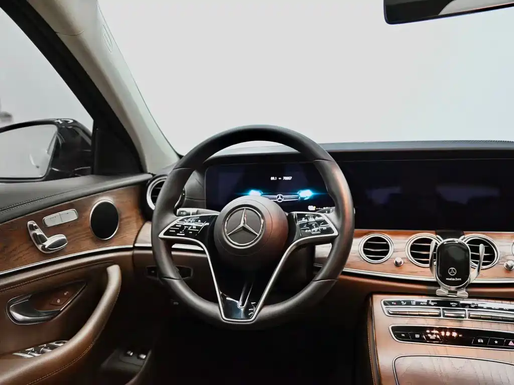 Mercedes-Benz E-Class New Energy 2022 — фото 13