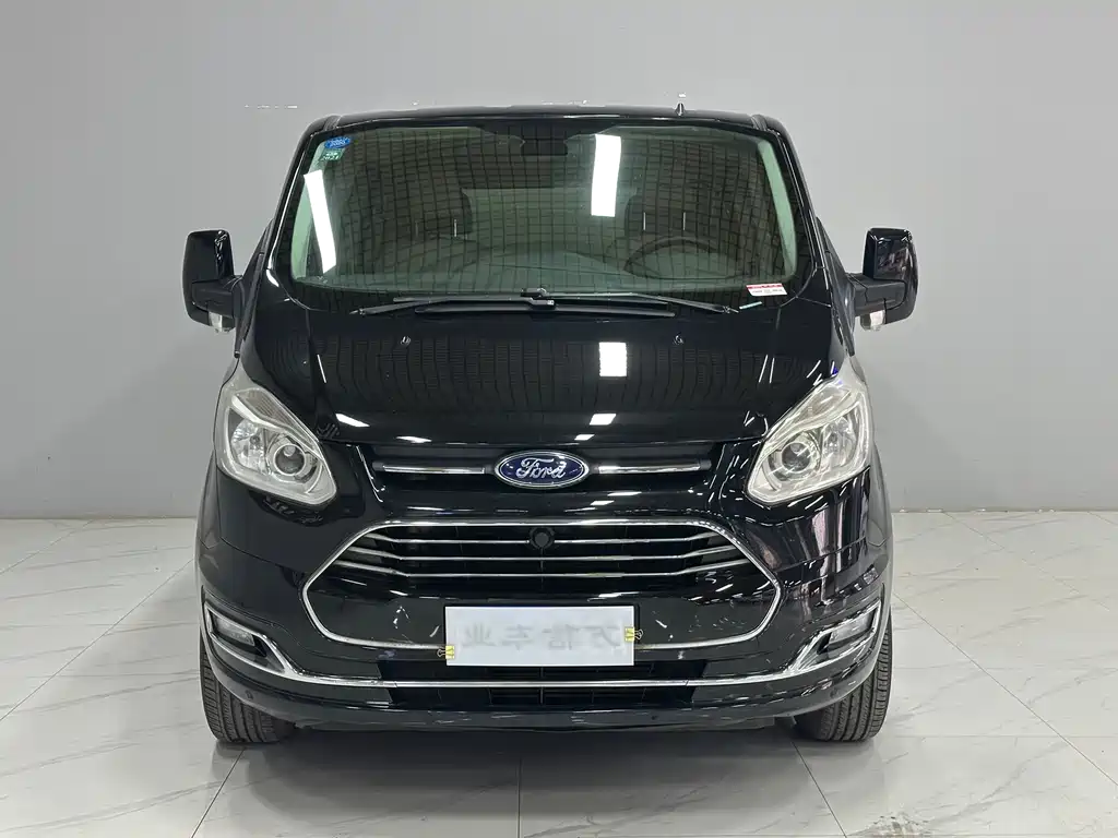 Ford Tourneo 2017 — фото 1
