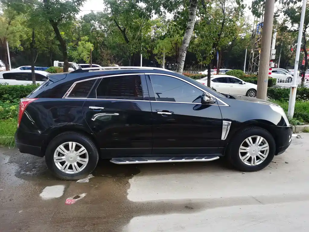 Cadillac SRX 2016 — фото 7