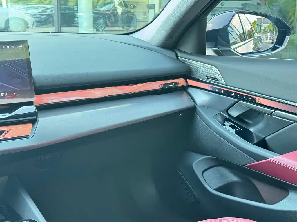 BMW i5 2025 — фото 10
