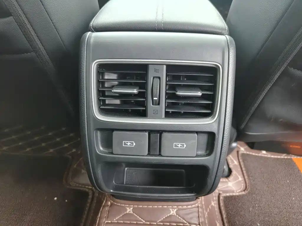 Honda Accord 2023 — фото 14