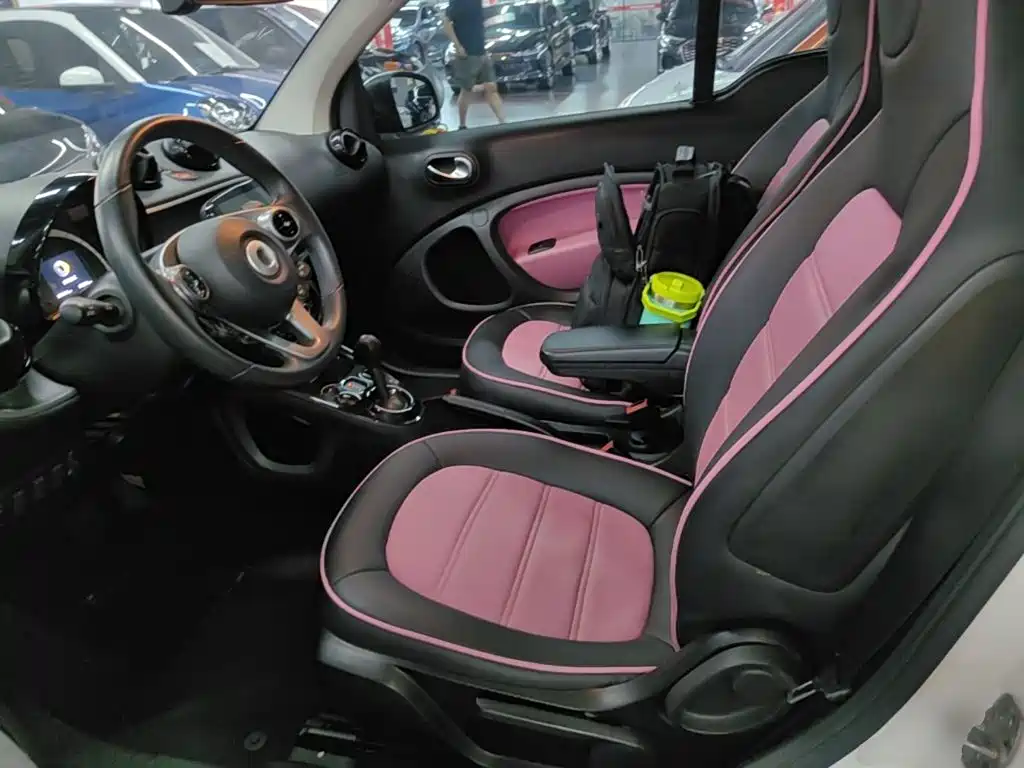 smart fortwo 2019 — фото 17