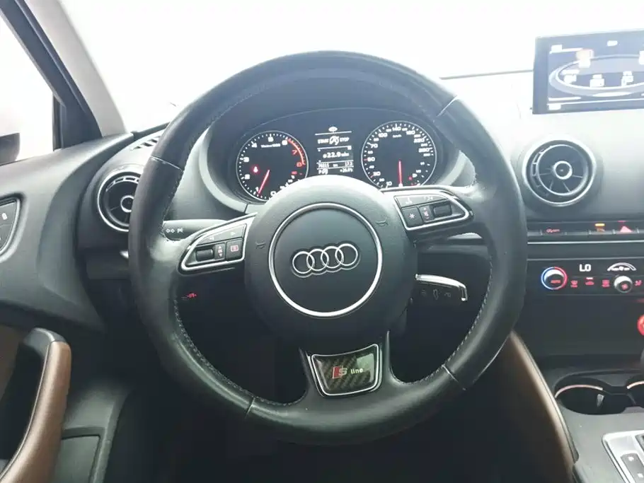 Audi A3 2015 — фото 15