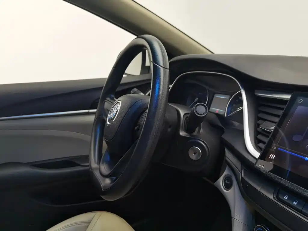 Buick Excelle GT 2017 — фото 22