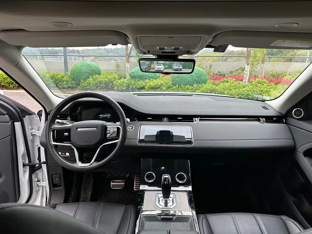 Land Rover Evoque 2022 — фото 6