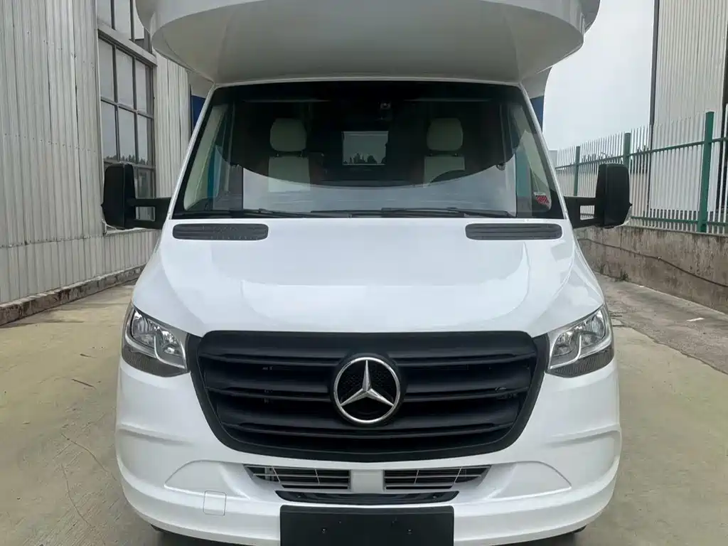 Mercedes-Benz Sprinter 2022 — фото 4