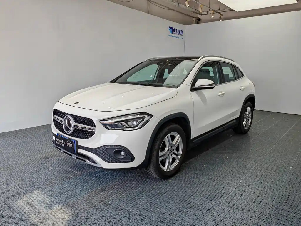 Mercedes-Benz GLA 2023