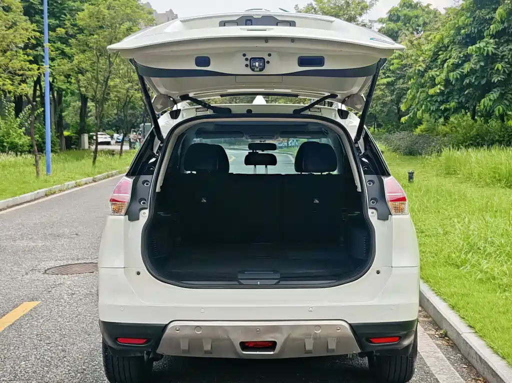 Nissan X-Trail 2015 — фото 13