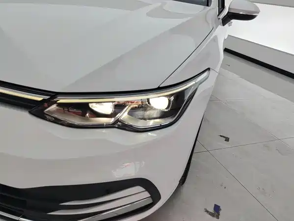 Volkswagen Golf 2022