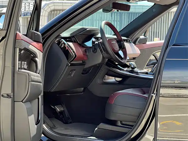 Land Rover Range Rover Sport 2026
