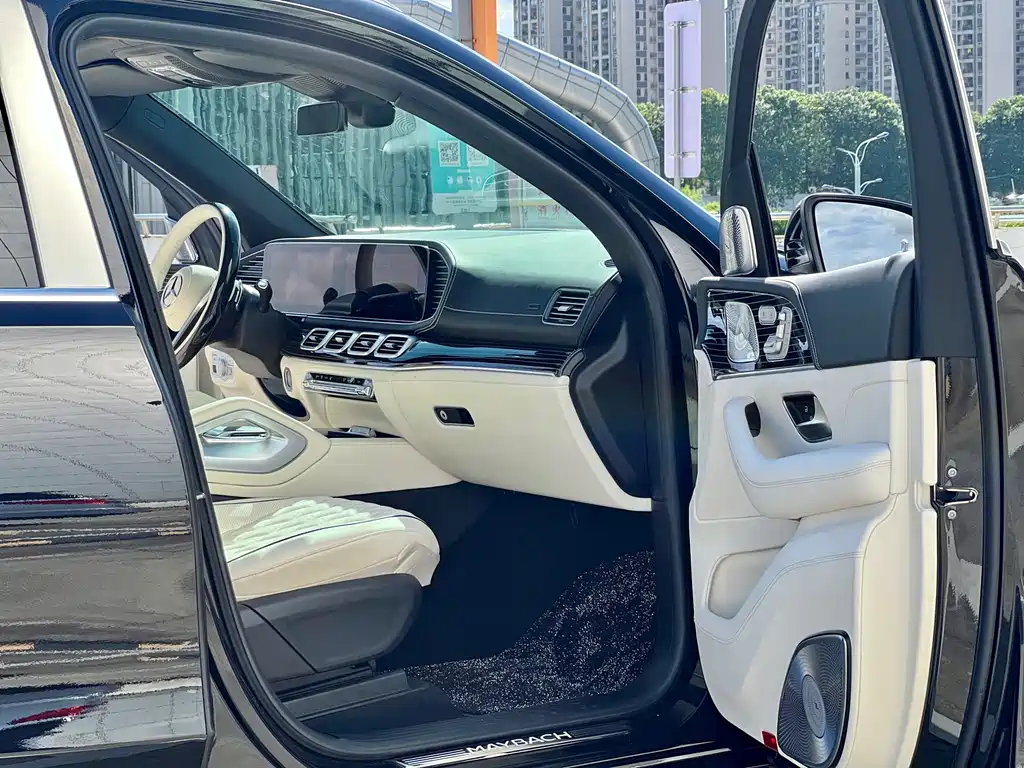 Mercedes-Benz GLS 2024