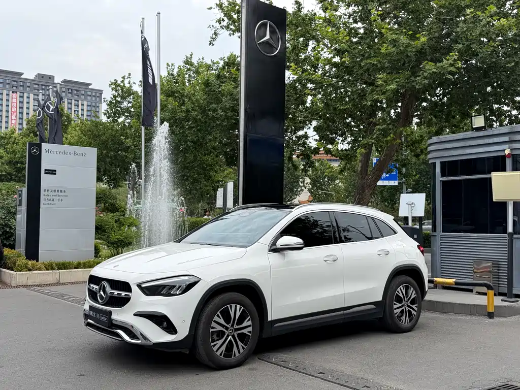 Mercedes-Benz GLA 2025