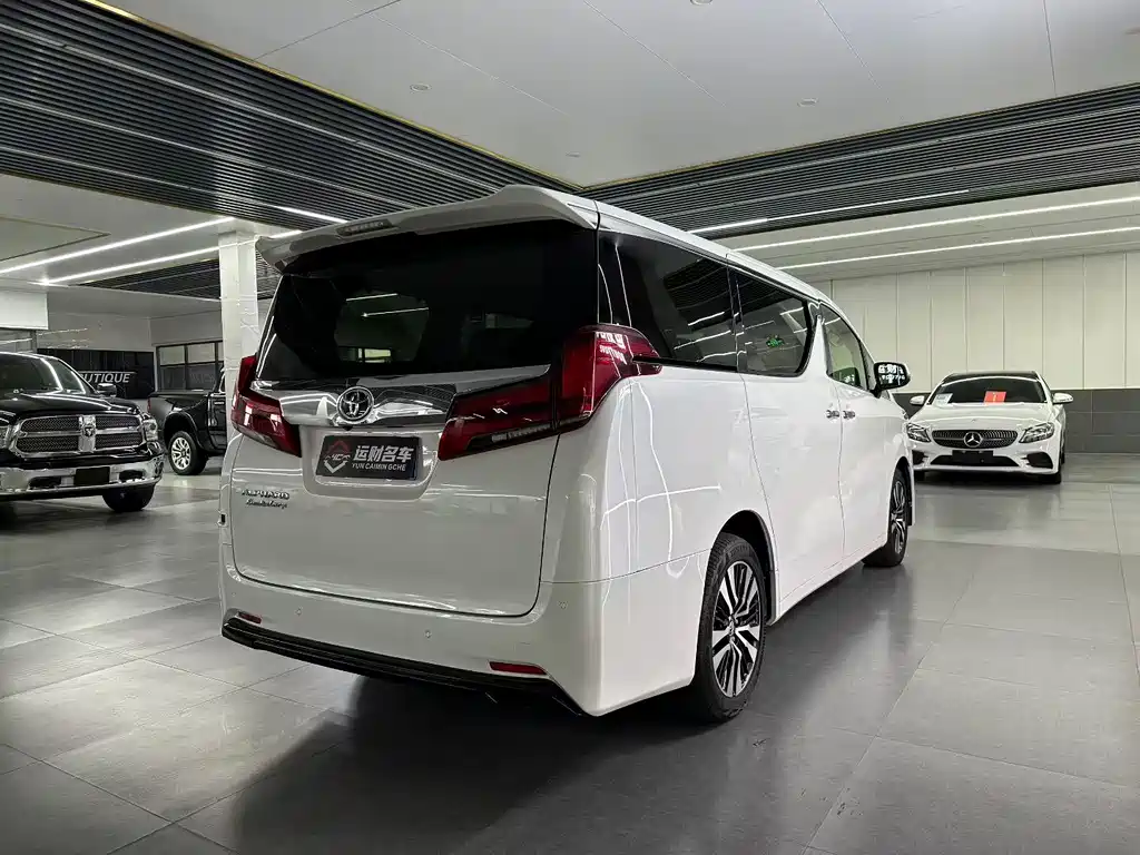 Toyota Alphard 2019 — фото 9
