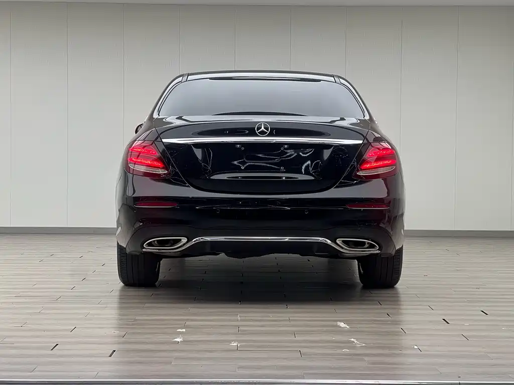 Mercedes-Benz E-Class 2020 — фото 24