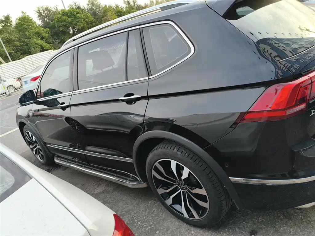 Volkswagen Tiguan L 2021 — фото 25