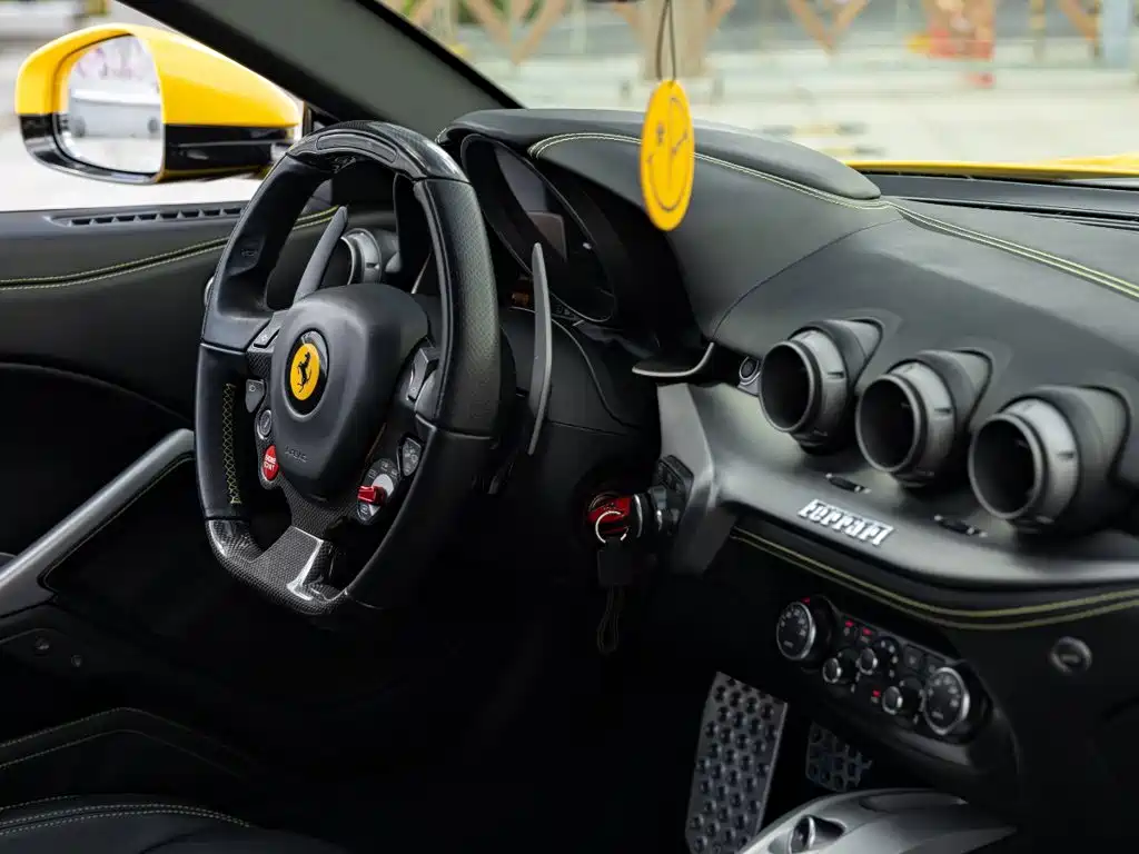 Ferrari F12berlinetta 2015 — фото 10