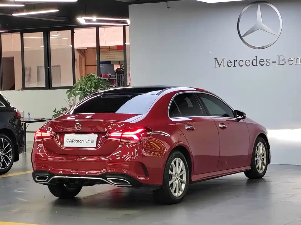 Mercedes-Benz A-Class 2020 — фото 7