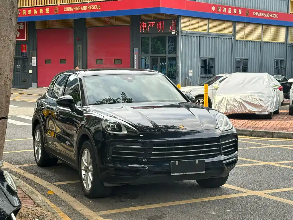 Porsche Cayenne 2018 — фото 3
