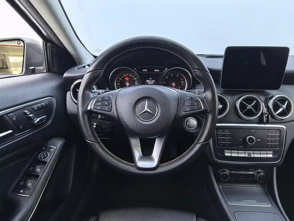 Mercedes-Benz GLA 2019 — фото 7