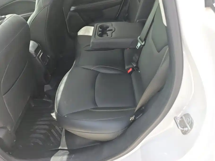 Jeep Compass 2018 — фото 11