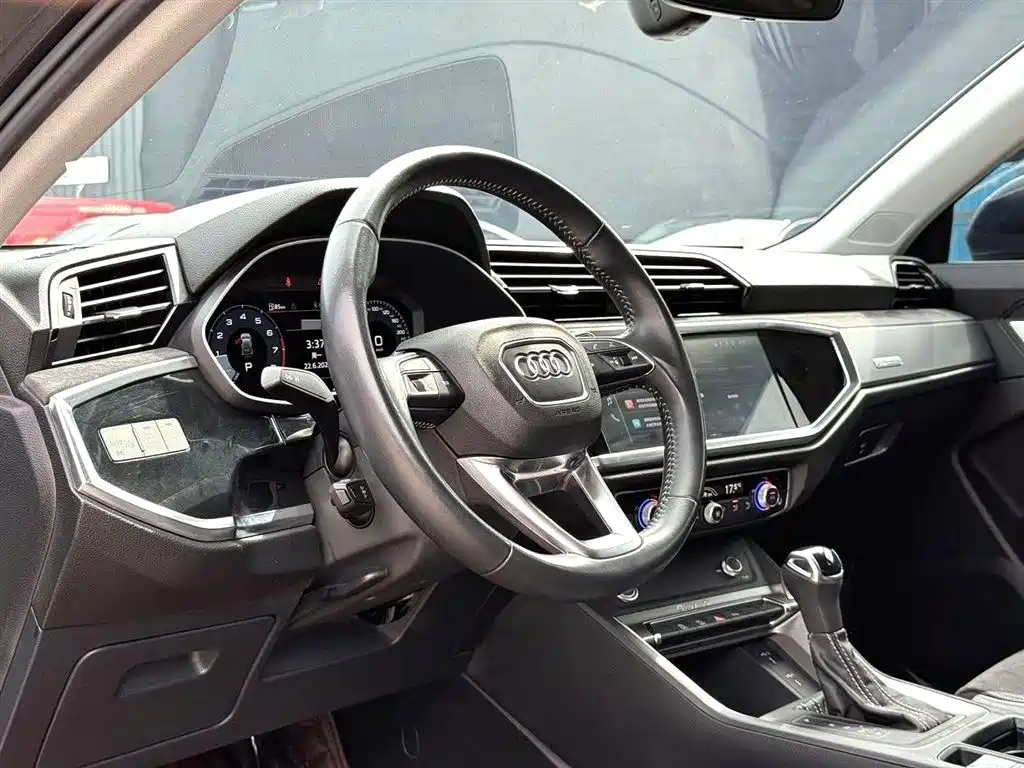 Audi Q3 2022