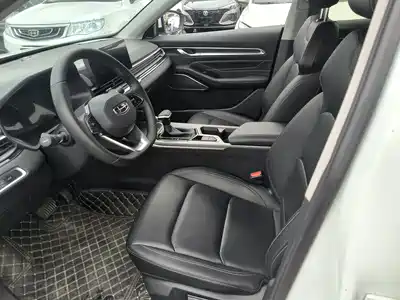 Geely Emgrand 2021