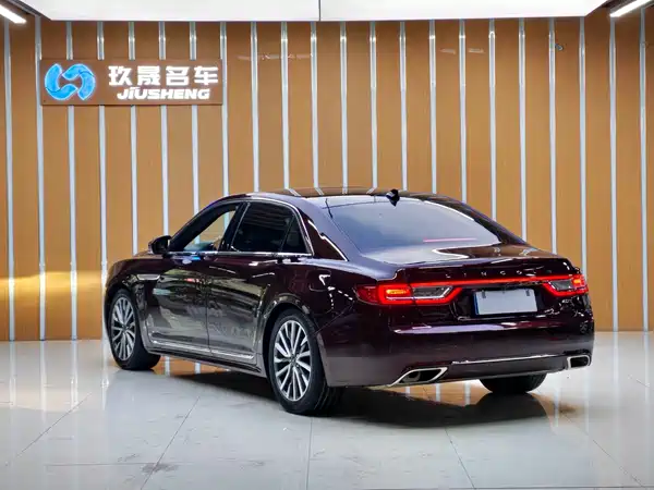 Lincoln Continental 2021