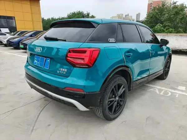 Audi Q2L 2021